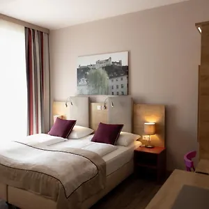 3* Отель Max70