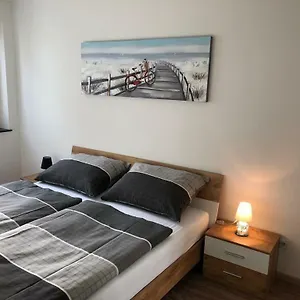 4 Apartment